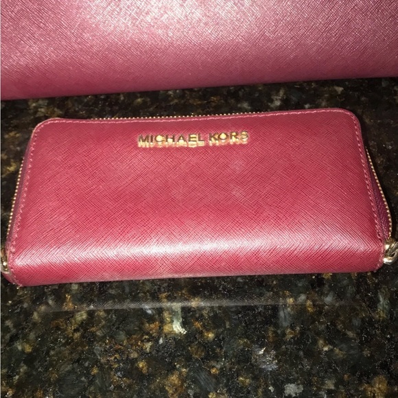 Michael Kors purse and wallet - Picture 5 of 5